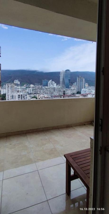 1 Bedroom Unit With Patio Тбилиси Экстерьер фото