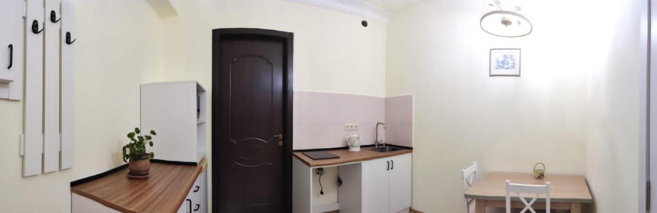 1 Bedroom Unit With Patio Тбилиси Экстерьер фото